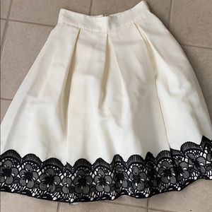 Eliza J ivory skirt with black lace